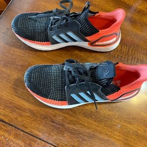 Women’s adidas ultra boost, barely worn, 9.5, great condition